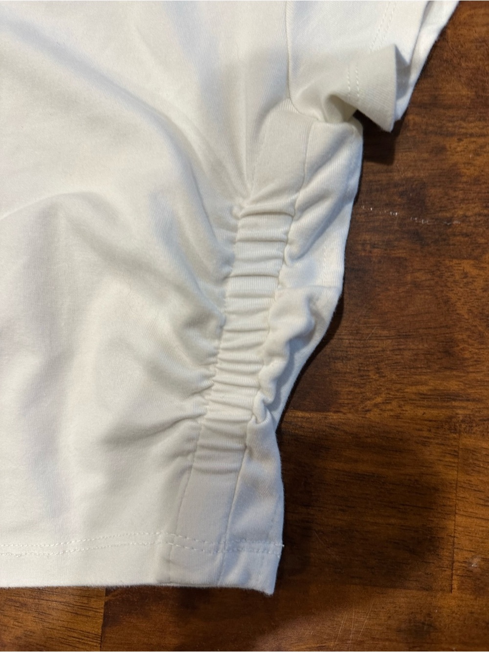 Old Navy Active Cropped Rouched Powerchill Go-Dry Tee - Picture 2 of 4